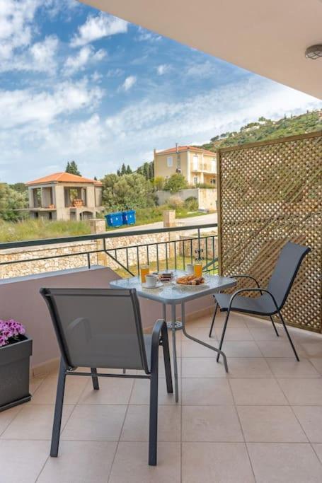 Spiros House Apartment Svoronata Exterior foto